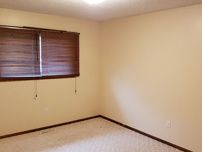 Foto del edificio - 4205 22nd Ave NW