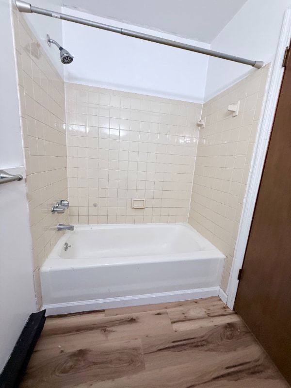 Building Photo - 32 Myrtle Ave