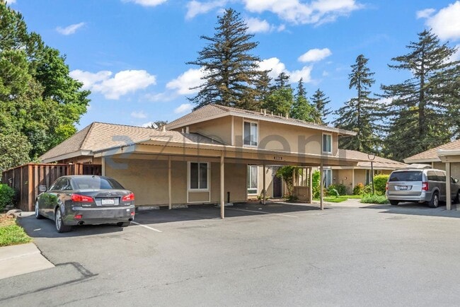 Building Photo - 2095 Olivera Rd