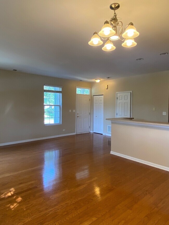 Building Photo - 201 Springbrook Trail S