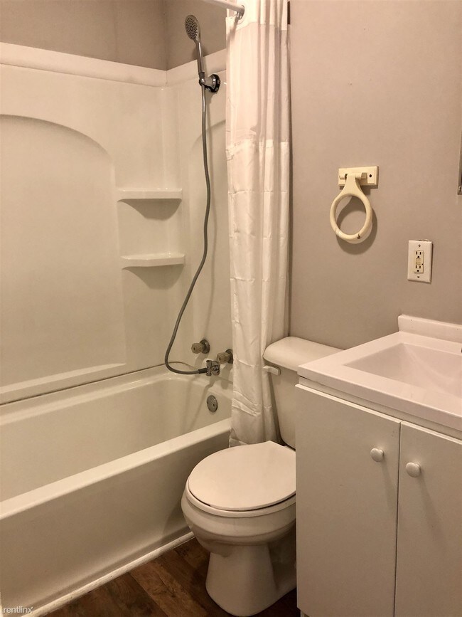 Building Photo - 409 S Dearborn St