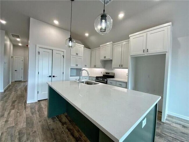 Building Photo - 8225 NW 151St Street, Edmond, OK, 73013