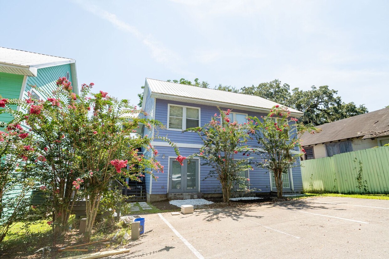 Foto principal - 1516 S Adams Street