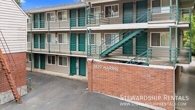 Building Photo - 1827 Harris St