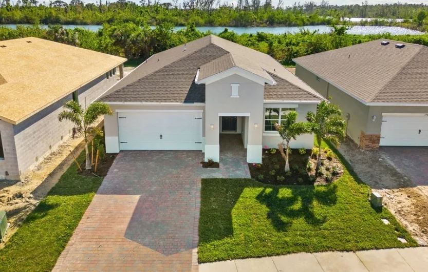272 Spg Hl Lk Lp, Cape Coral, FL 33993 House for Rent in Cape Coral