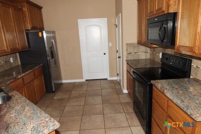 Building Photo - 702 Cosper Creek Dr