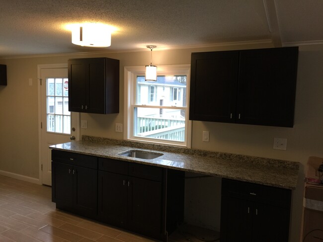 Building Photo - 129 Dracut Rd
