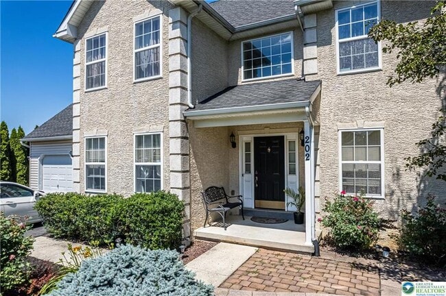 Building Photo - 202 McNair Cir