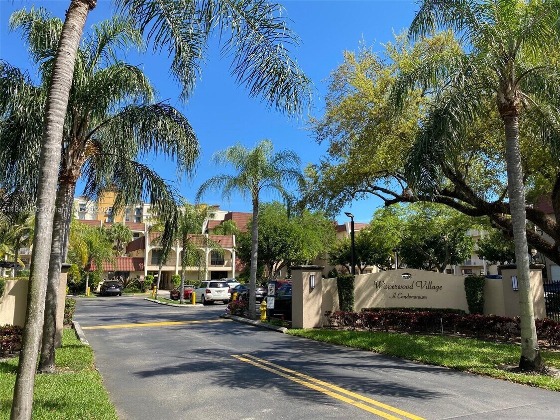 Foto principal - 9301 SW 92nd Ave