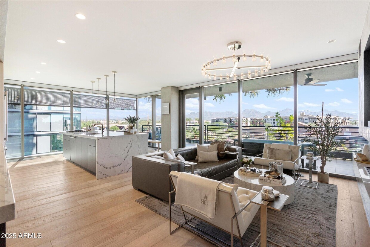 Foto principal - 7180 E Kierland Blvd