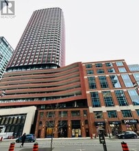 Building Photo - 180 Front St E