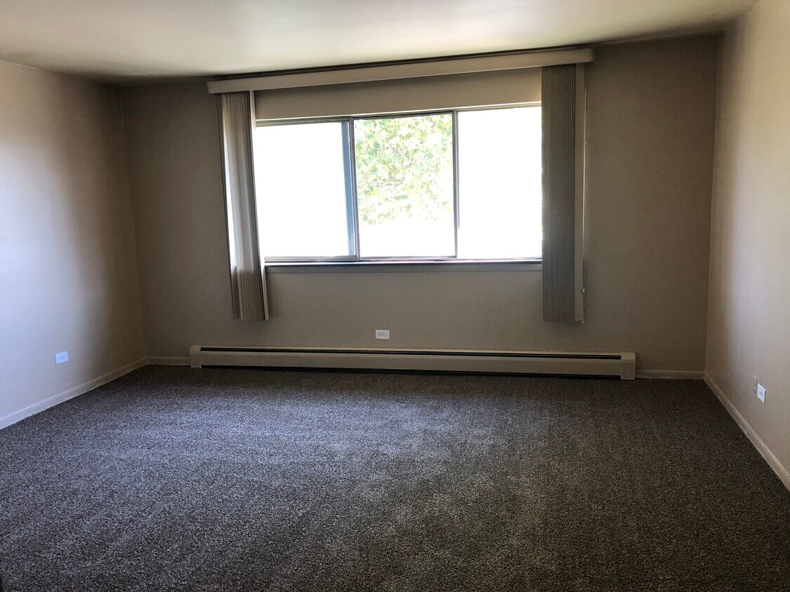 Foto principal - 12418 S Harding Ave