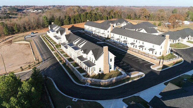 Building Photo - Magnolia Gardens