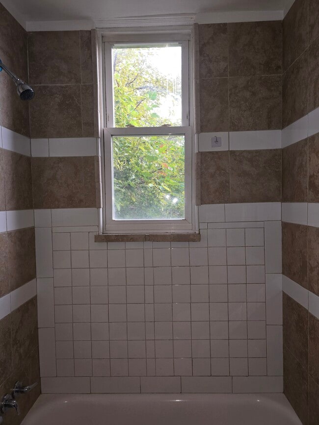 bathroom angle - 354 15th Ave