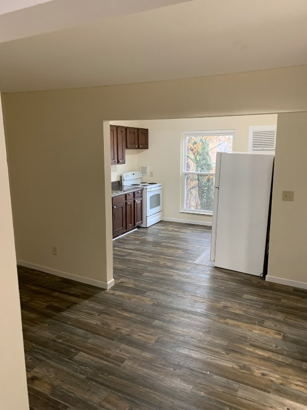 Photo - 139 Hendricks Blvd Apartment