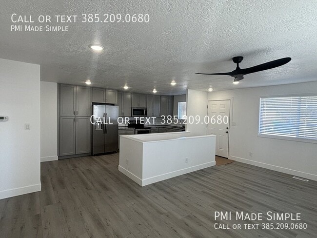Building Photo - Remodeled Duplex on a Quiet Cul-de-sac |DI...