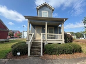 Building Photo - 142 Jonas Ave