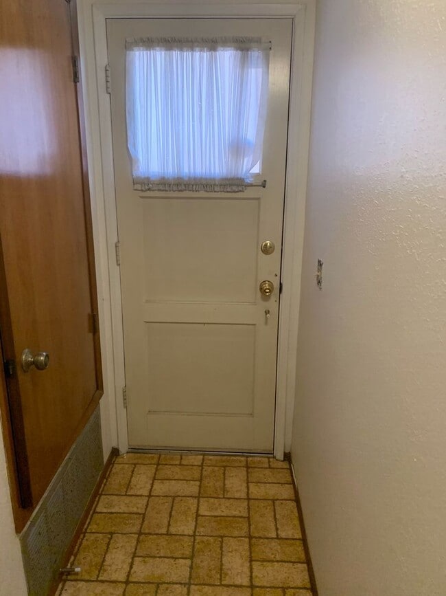 Foto del edificio - 255-257 Evergreen Ave