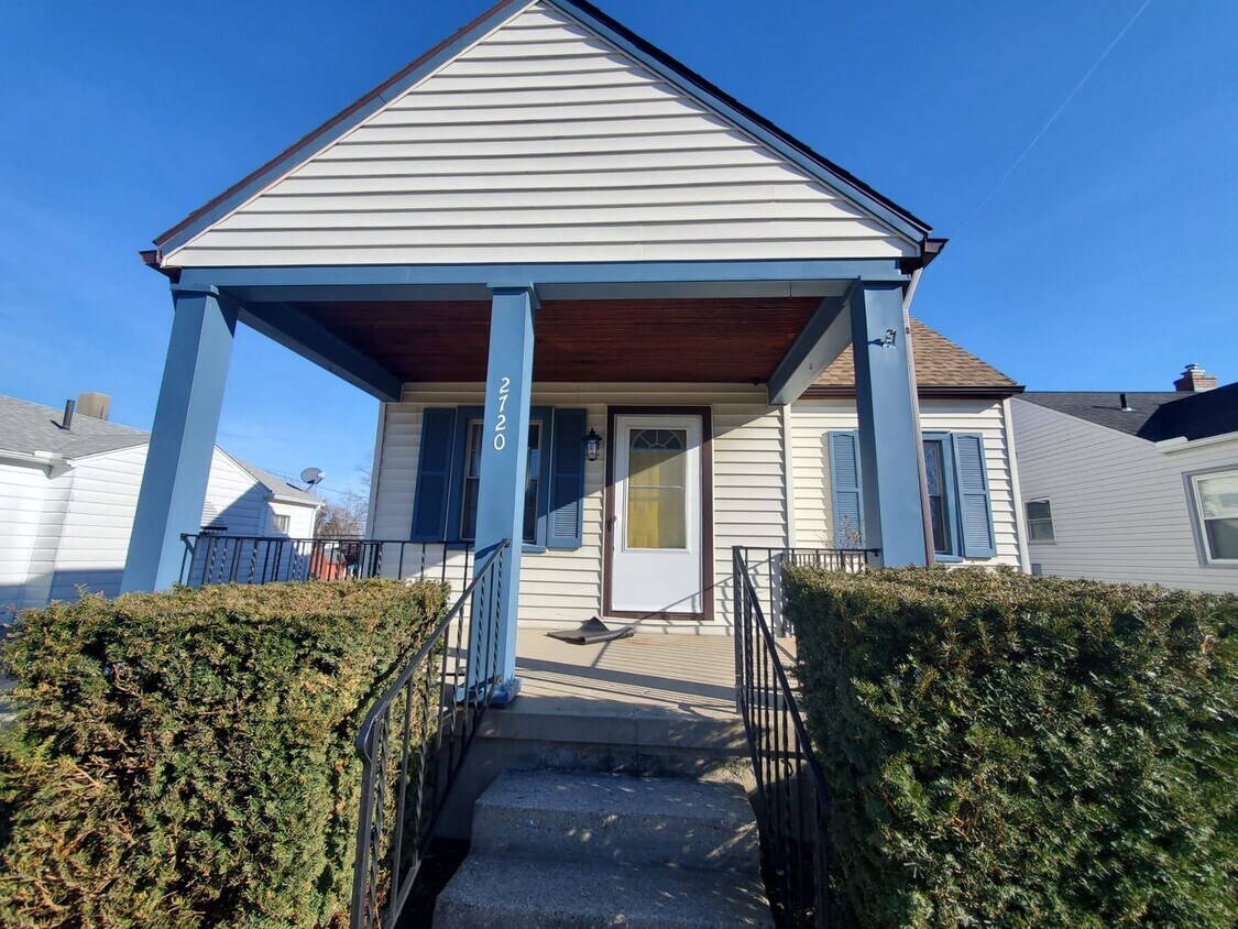 Foto principal - Stunning 3 bedroom 2 bath house!