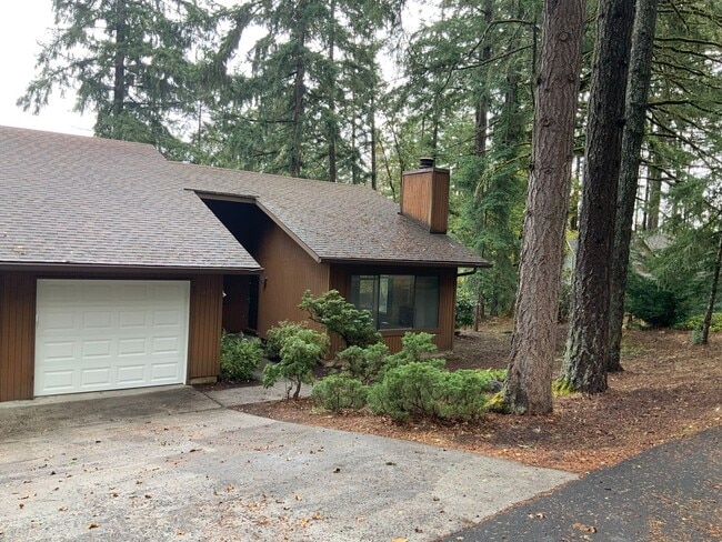 Foto del edificio - 422 Brookside Dr