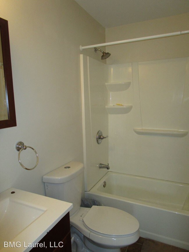 Building Photo - 4 br, 2 bath House - 703 Hamlen Road