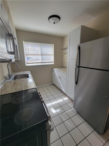 Building Photo - 18 Requardt Ln