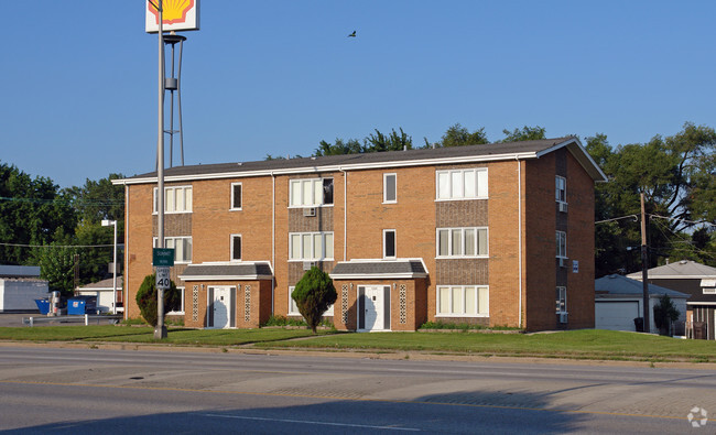 5308 S Harlem Ave, Summit Argo, IL 60501 Apartments - Summit Argo, IL ...