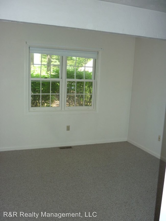 Building Photo - 2 br, 1 bath House - 36 Heritage Drive