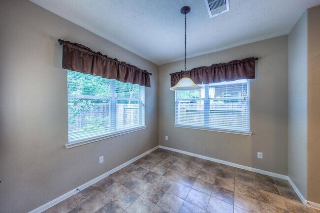 Foto del edificio - 5402 Ringneck Glen Dr