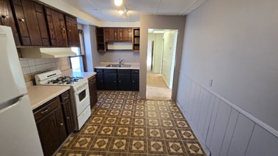 Building Photo - 336 2nd Ave S