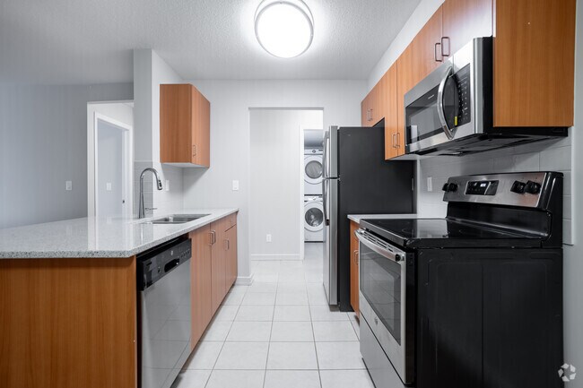 2 chambres, 2 salles de bain - 892 pi2 - Cuisine - Tennyson Apartments
