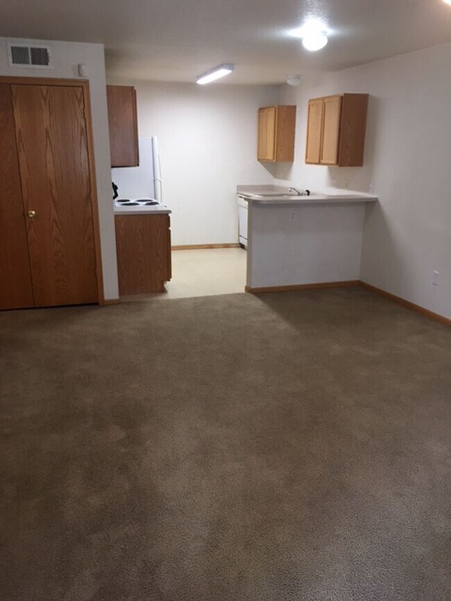 Foto del edificio - Fort Collins 2 Bedroom Condo Steps from CSU - Available Now