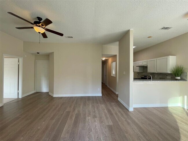 Building Photo - 15815 Locust Grove Dr