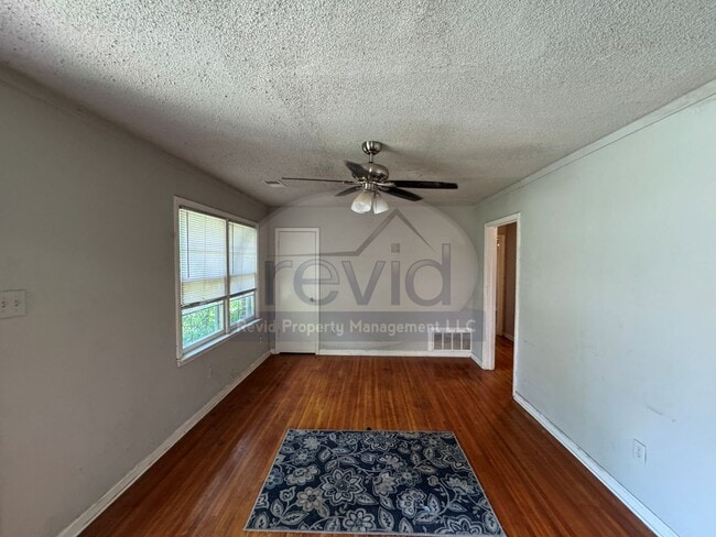 Building Photo - 4605 Verne Rd