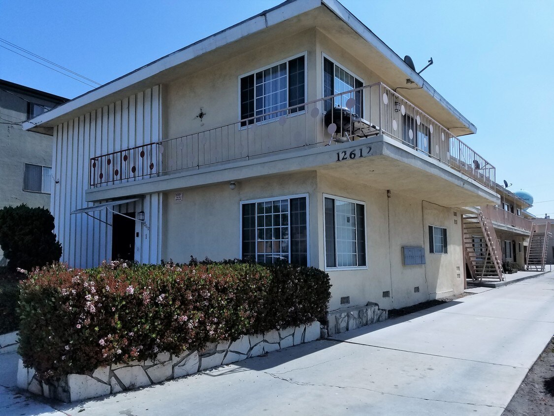 Primary Photo - 12612 S Inglewood Ave
