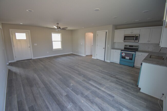 Foto del edificio - Beautiful 3 Bedroom 2 Bath Home in Farmington!