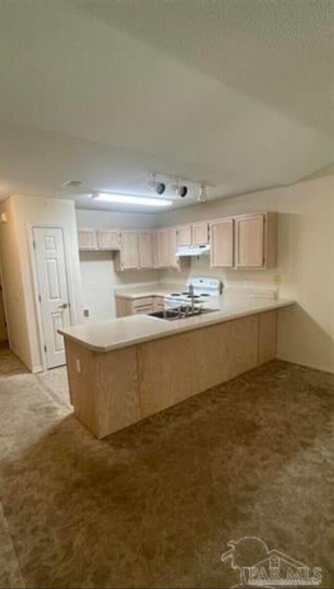 Building Photo - 8879 Shoal Creek Ct