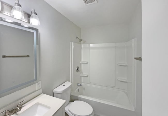 Foto del edificio - 2828 Shartle St