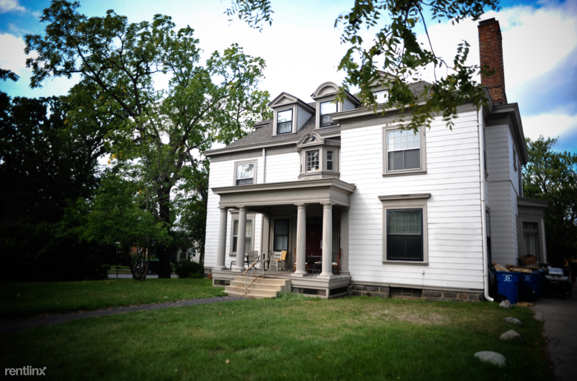 Primary Photo - 3 br, 2 bath Apartment - 407 E Kingsley St