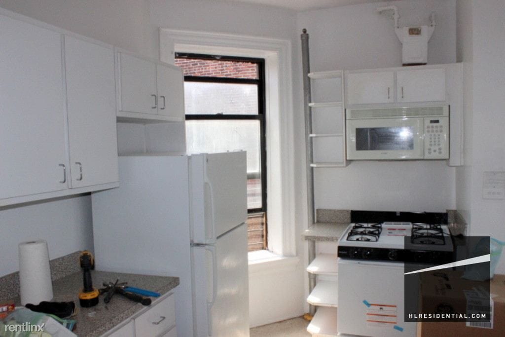 Building Photo - 154 Vermilyea Ave