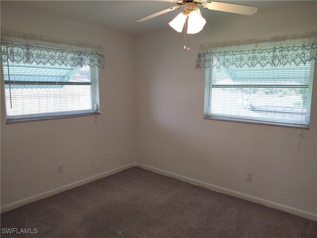 Foto del edificio - 3113 SE 17th Ave