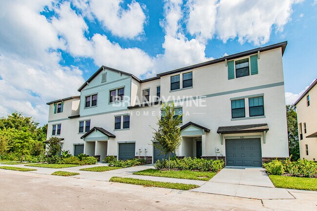 Building Photo - Celebrate the New Year with Your Dream Hom...