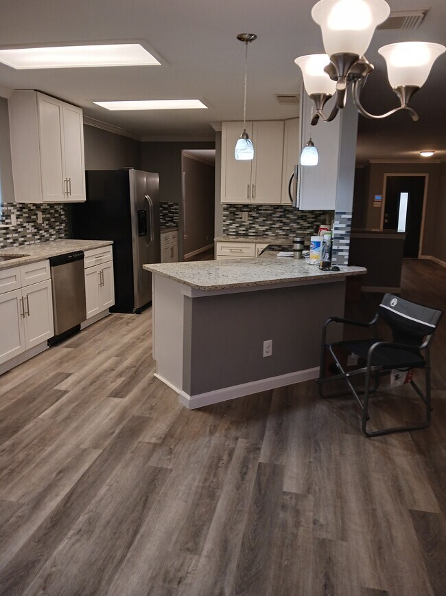 Foto del edificio - 7510 Legend Rock