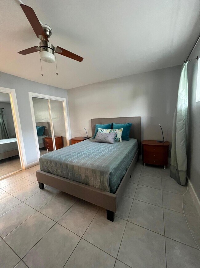 Foto del edificio - 3705 S Flagler Dr