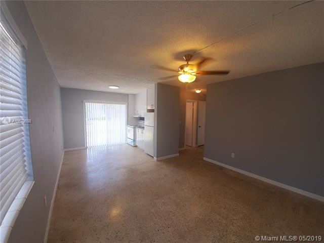 Foto del edificio - 1043 NW 5 St  1