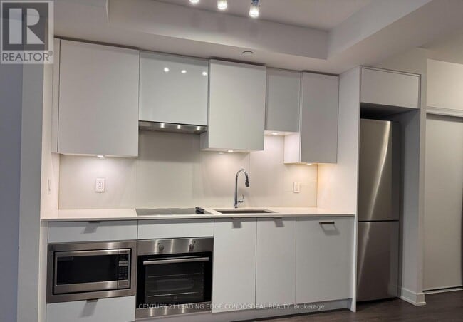 Photo du bâtiment - 99 Broadway Ave