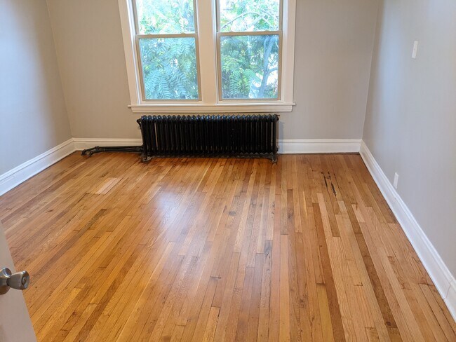 Foto del edificio - 741 N Ridgeway Ave