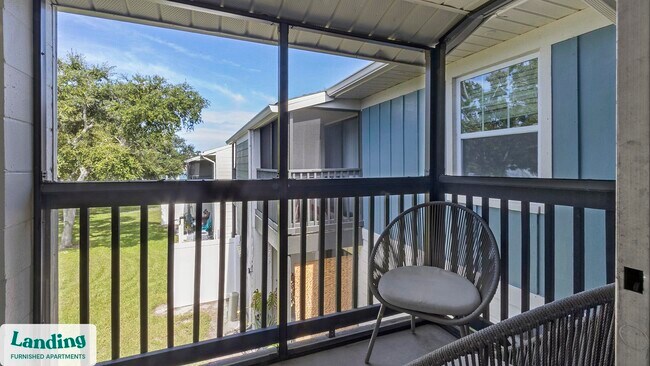 Foto del edificio - 612 Bass Ct