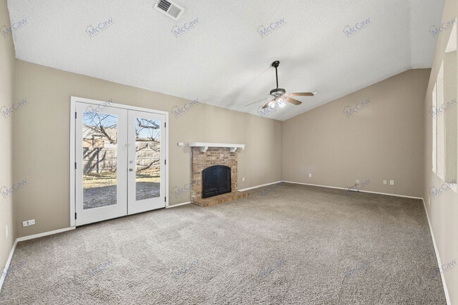 Building Photo - 3917 Springside Dr