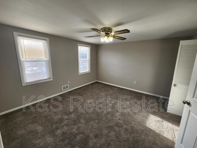 Foto del edificio - 1222 Broadway Ave